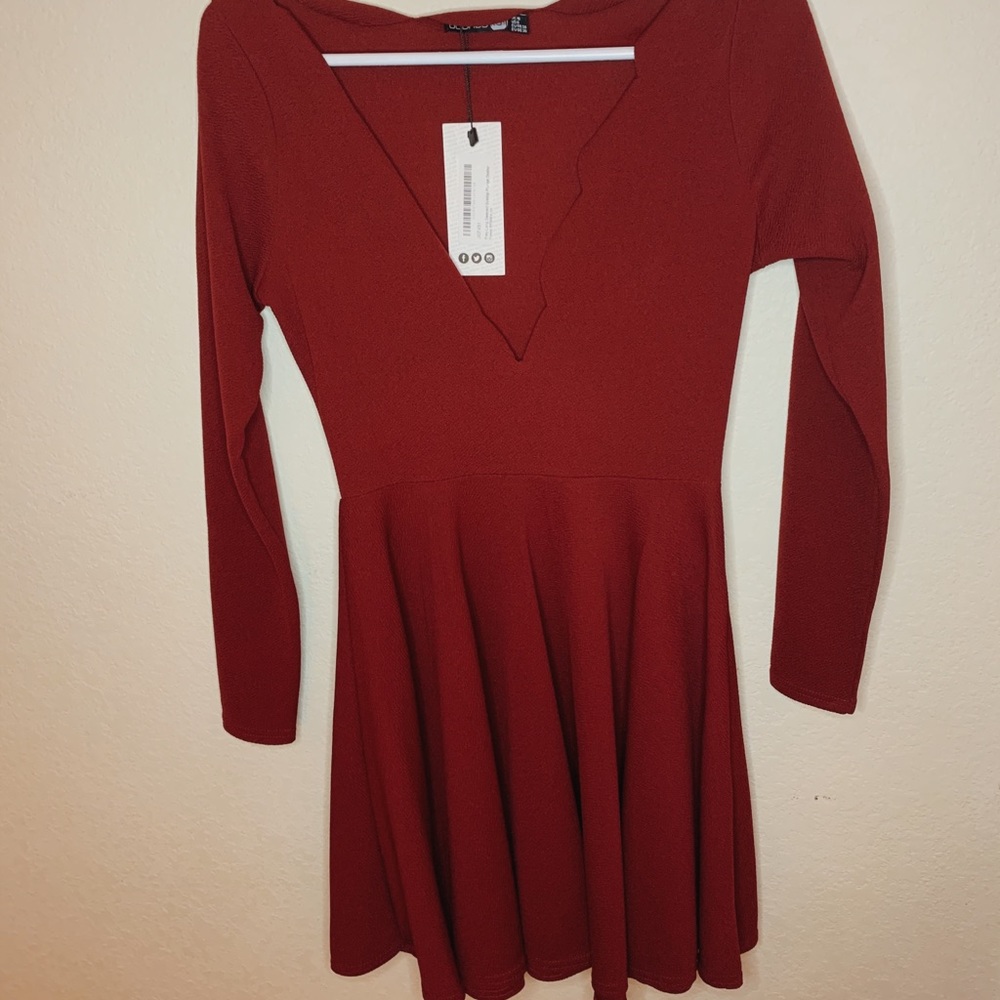 Burgundy Longsleeve Scalloped Dress